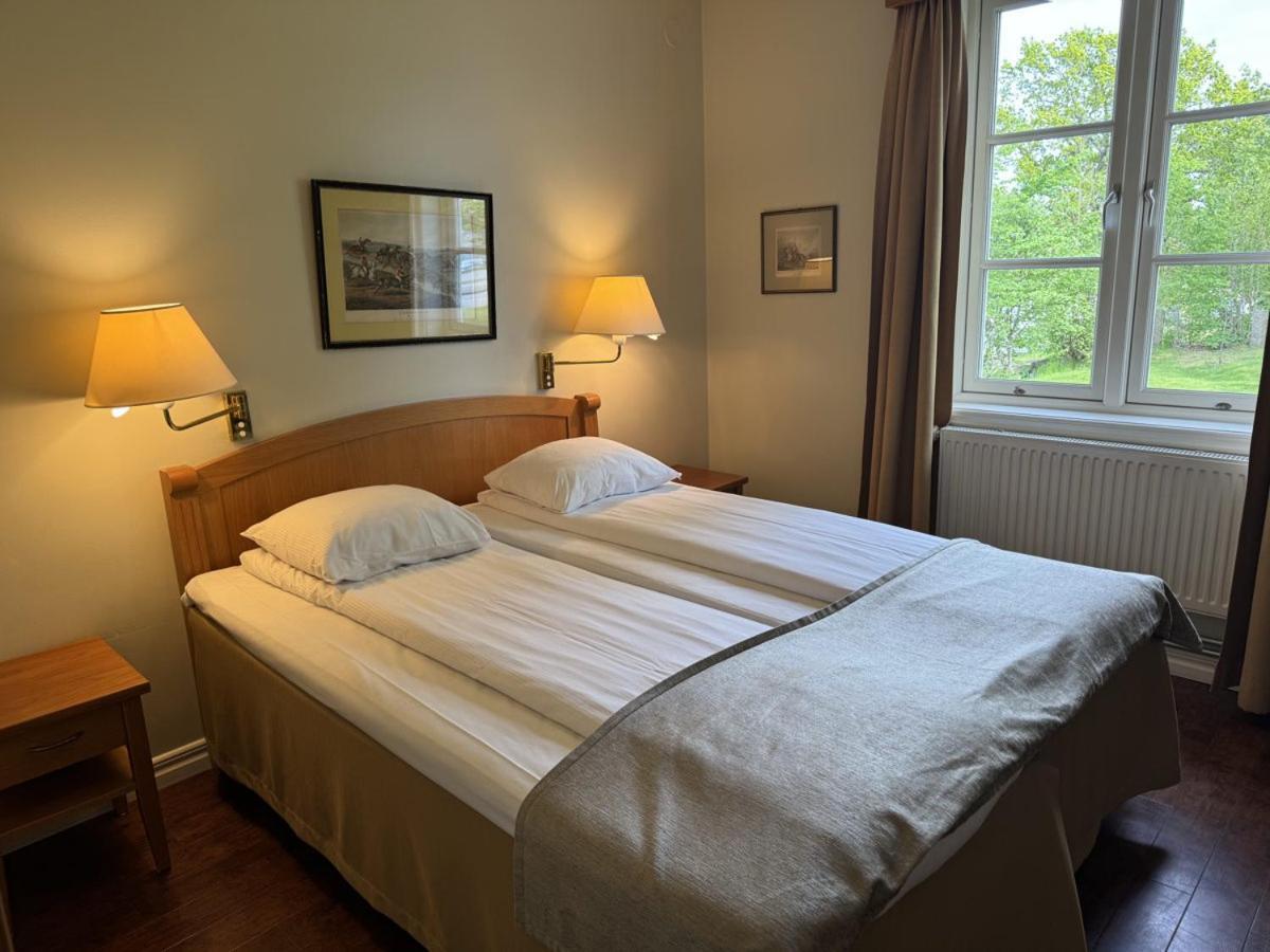 Hotel Tanum Gestgifveri Tanumshede Bagian luar foto